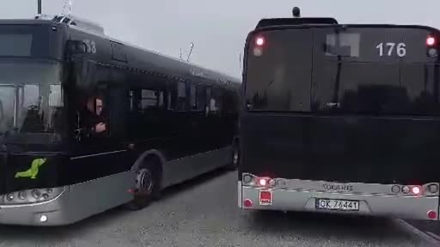 Testowy przejazd autobusów MZK przez most w Kłodnicy