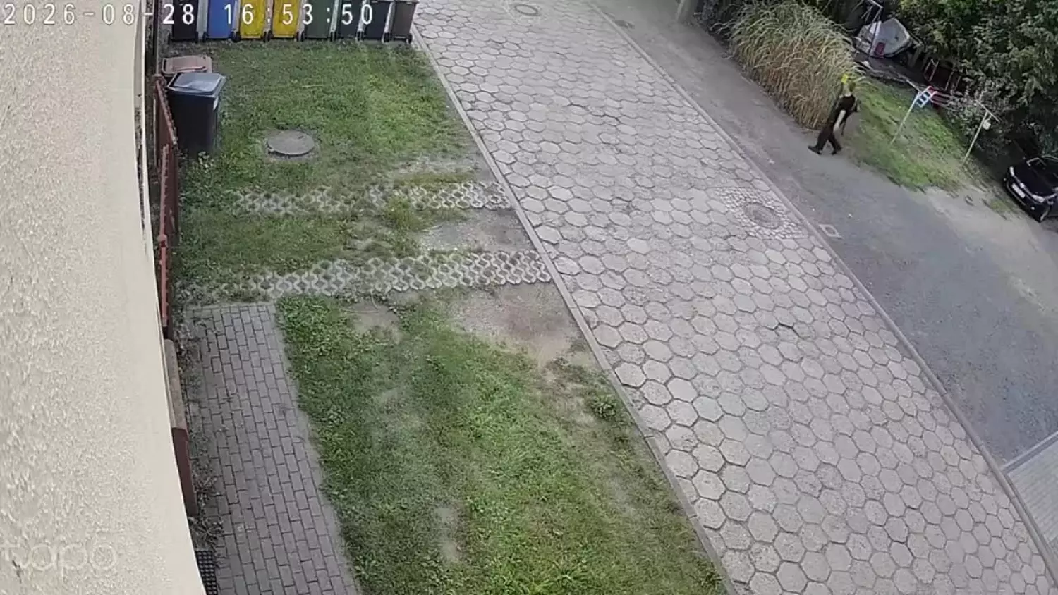 Nagranie w sprawie zabójstwa w Kędzierzynie-Koźlu. Monitoring pokazuje mężczyznę o godz. 16.53